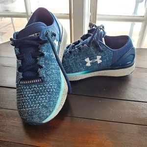 Under Armor Running shoes